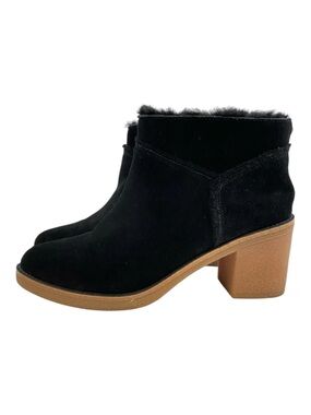 UGG Kasen black suede shearling block heel ankle boots like new size 11 funky